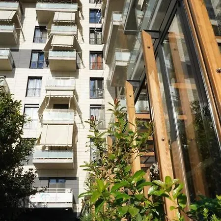 Double With Balcony * 地拉那