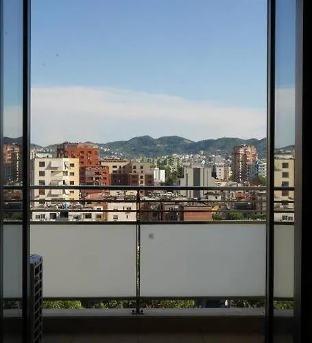 Διαμέρισμα Double With Balcony Τίρανα